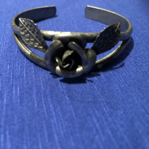 Matte Silver Rose Bracelet - Picture 2 of 2